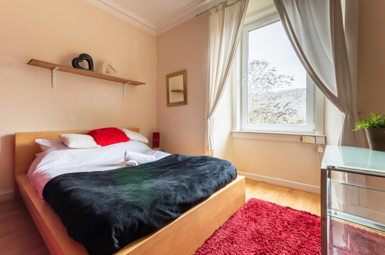 Edinburgh City Centre Hamza Apartment Edimburgo Exterior foto